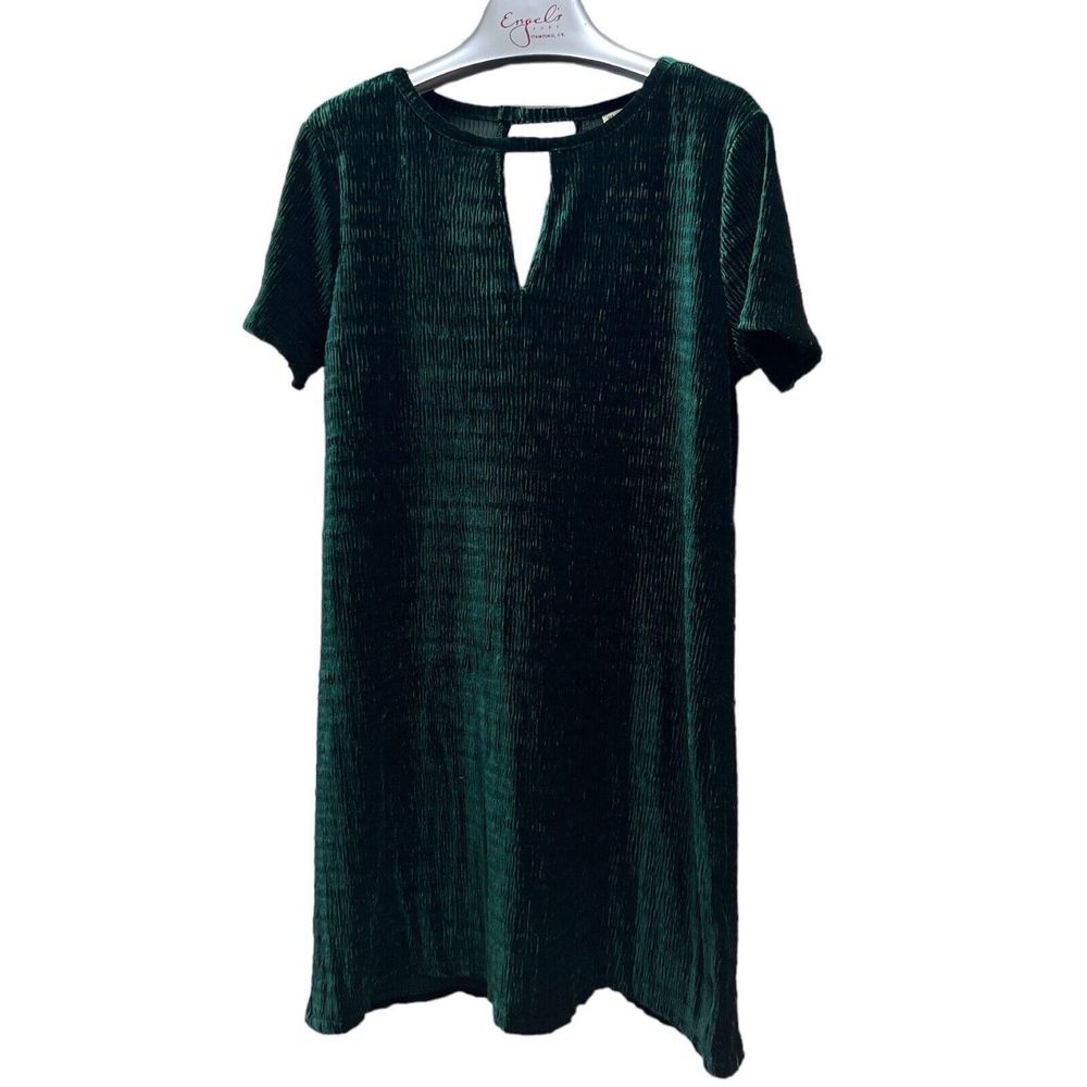 NWT 'Black‎ Swan' Green Velvet Dress Keyhole Neck Size M